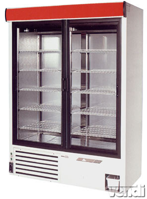 Hűtőszekrény nyíló üvegajtóval, elől-hátul üvegezett, alsó aggregátoros, ventilációs hűtéssel, 820L